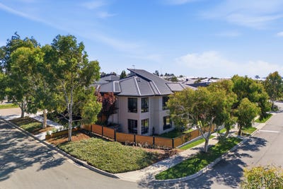 /international/au/25-wingrave-street-googong-nsw-151036000/