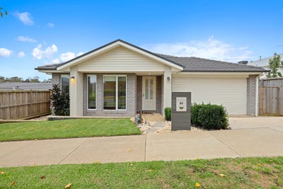 /international/au/25-cinnamon-street-drouin-vic-151500096/