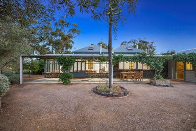 /international/au/644-baringhup-west-road-baringhup-west-vic-700399776/