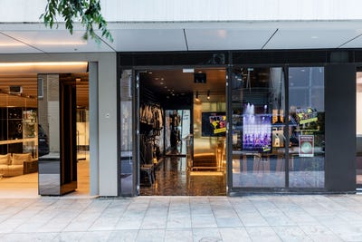 /international/au/suite-2-225-pacific-highway-north-sydney-nsw-505111716/