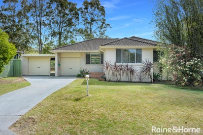 /international/au/4-farrar-drive-north-nowra-nsw-152416576/