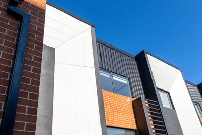 /international/au/126-1-rowland-rees-crescent-greenway-act-151587912/