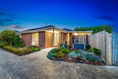 /international/au/1-10-milner-court-cranbourne-vic-148655540/