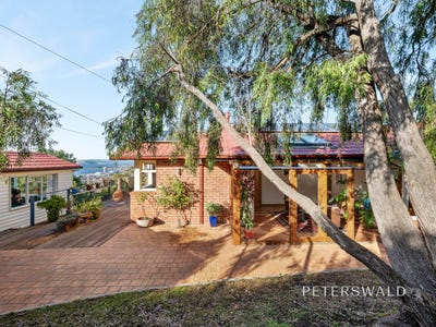 /international/au/104a-forest-road-west-hobart-tas-151512548/