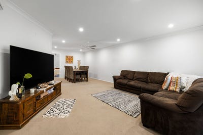 /international/au/2-62-barker-street-casino-nsw-151115616/