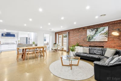 /international/au/238-fellows-road-point-lonsdale-vic-152548800/