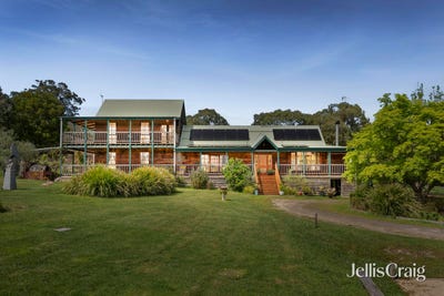 /international/au/21-romeo-road-healesville-vic-152679424/
