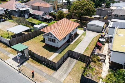 /international/au/41-hamilton-road-wavell-heights-qld-152616956/