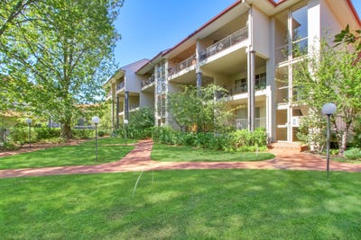 /international/au/50-72-wentworth-avenue-kingston-act-151227412/