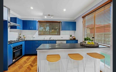 /international/au/50-porter-street-redcliffe-qld-151165220/