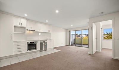 /international/au/16-50-hillcrest-street-crace-act-151034032/