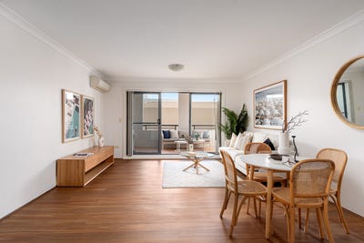 /international/au/8-10-20-mackay-street-caringbah-nsw-148475100/