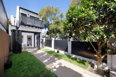 /international/au/105-newland-street-bondi-junction-nsw-152601876/