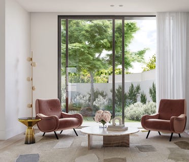 /international/au/1-centre-road-brighton-vic-151278588/