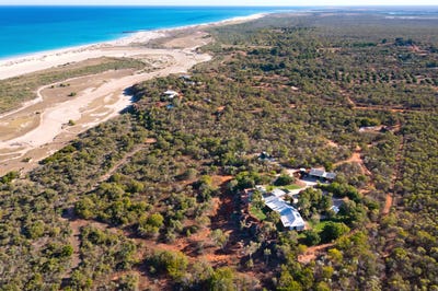 /international/au/lot-14-williams-road-waterbank-wa-147834688/