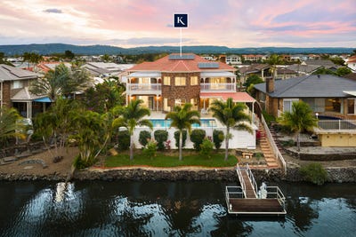 /international/au/69-port-jackson-boulevard-clear-island-waters-qld-151386724/