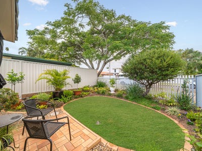 /international/au/1-15-livermore-street-redcliffe-qld-151276412/
