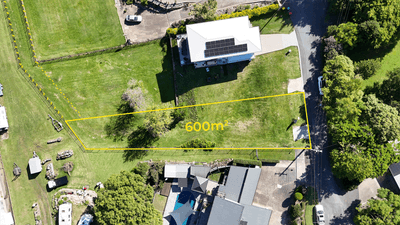 /international/au/12-burnside-court-ashmore-qld-204460664/