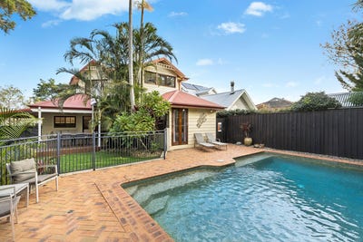 /international/au/7-warrina-road-caringbah-south-nsw-151021372/