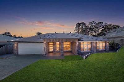 /international/au/15-chancery-lane-wentworth-falls-nsw-152201848/
