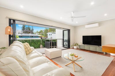 /international/au/3-15-twenty-second-avenue-palm-beach-qld-152672504/