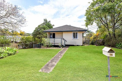 /international/au/16-casmaria-street-mansfield-qld-152577036/