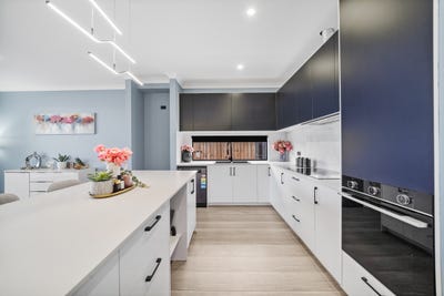 /international/au/6-irving-way-belivah-qld-150881304/