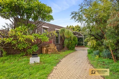 /international/au/1-scenic-drive-maida-vale-wa-152020428/