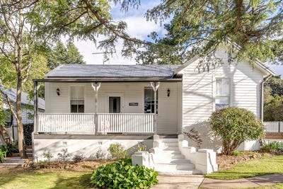 /international/au/69-lovel-street-katoomba-nsw-151371540/