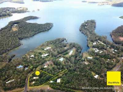 /international/au/1-7-lakeside-drive-tinaroo-qld-151603264/