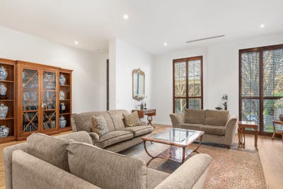 /international/au/16a-milton-parade-malvern-vic-148578240/