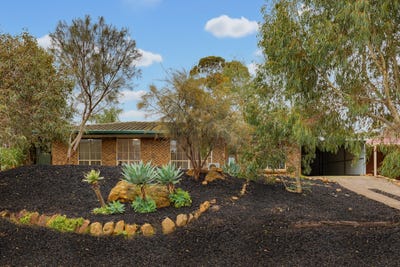 /international/au/19-sunnymeade-drive-aberfoyle-park-sa-151648892/