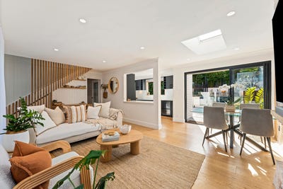 /international/au/6-11-cochrane-road-thirroul-nsw-151417132/