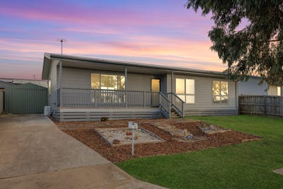 /international/au/3-longridge-street-cowes-vic-148339280/