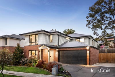 /international/au/61-outlook-drive-chirnside-park-vic-152358528/