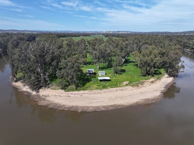 /international/au/-ayton-vale-23-scott-street-wagga-wagga-nsw-700426528/