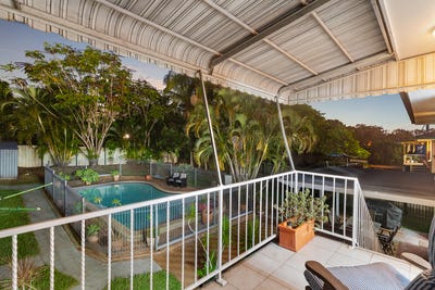 /international/au/15-kidd-street-robertson-qld-150855036/