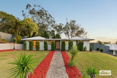 /international/au/4-dawn-street-cornubia-qld-152548820/