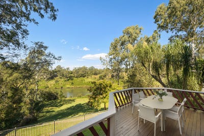/international/au/61-illawong-way-karana-downs-qld-151165608/