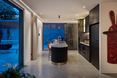 /international/au/1-1-burnett-street-north-hobart-tas-151512376/