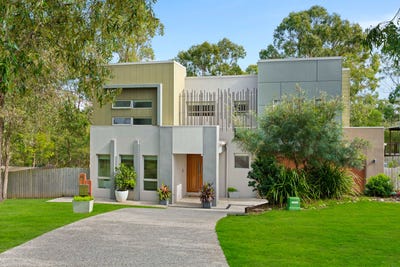 /international/au/11-ironbark-street-carindale-qld-148549616/