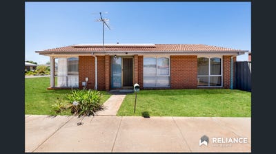 /international/au/14-simon-court-brookfield-vic-152677384/