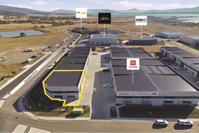 /international/au/1-1-corvalis-lane-cambridge-tas-505141580/