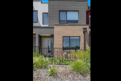 /international/au/19-clendon-way-craigieburn-vic-152397308/