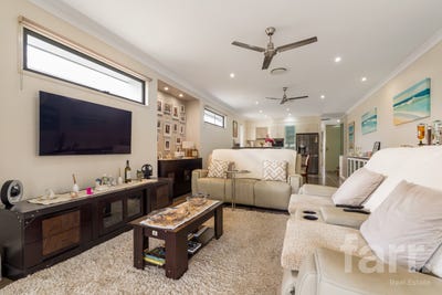 /international/au/299-napper-road-arundel-qld-152609504/
