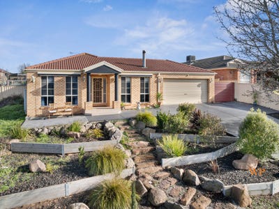 /international/au/2-golden-court-wallan-vic-148420404/