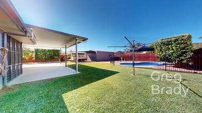 /international/au/14-swan-street-armstrong-beach-qld-151754332/