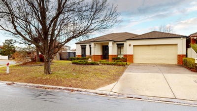 /international/au/1-gough-court-shepparton-vic-148510808/