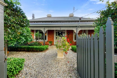 /international/au/26-benalla-st-benalla-vic-121040929/