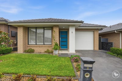 /international/au/8-charbray-loop-oran-park-nsw-151257328/